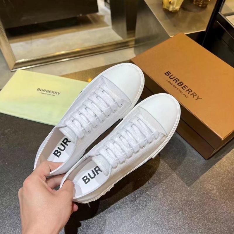 Burberry Low Shoes